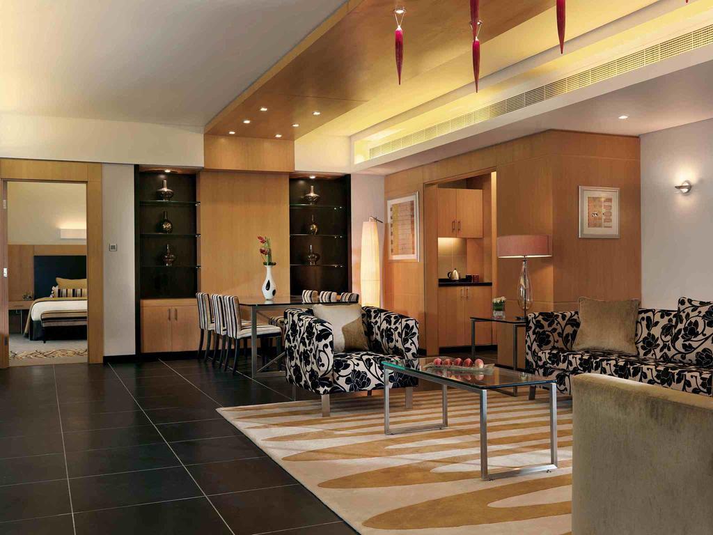 Hala Arjaan By Rotana, Deluxe Hotel Apartments Абу-Даби Номер фото