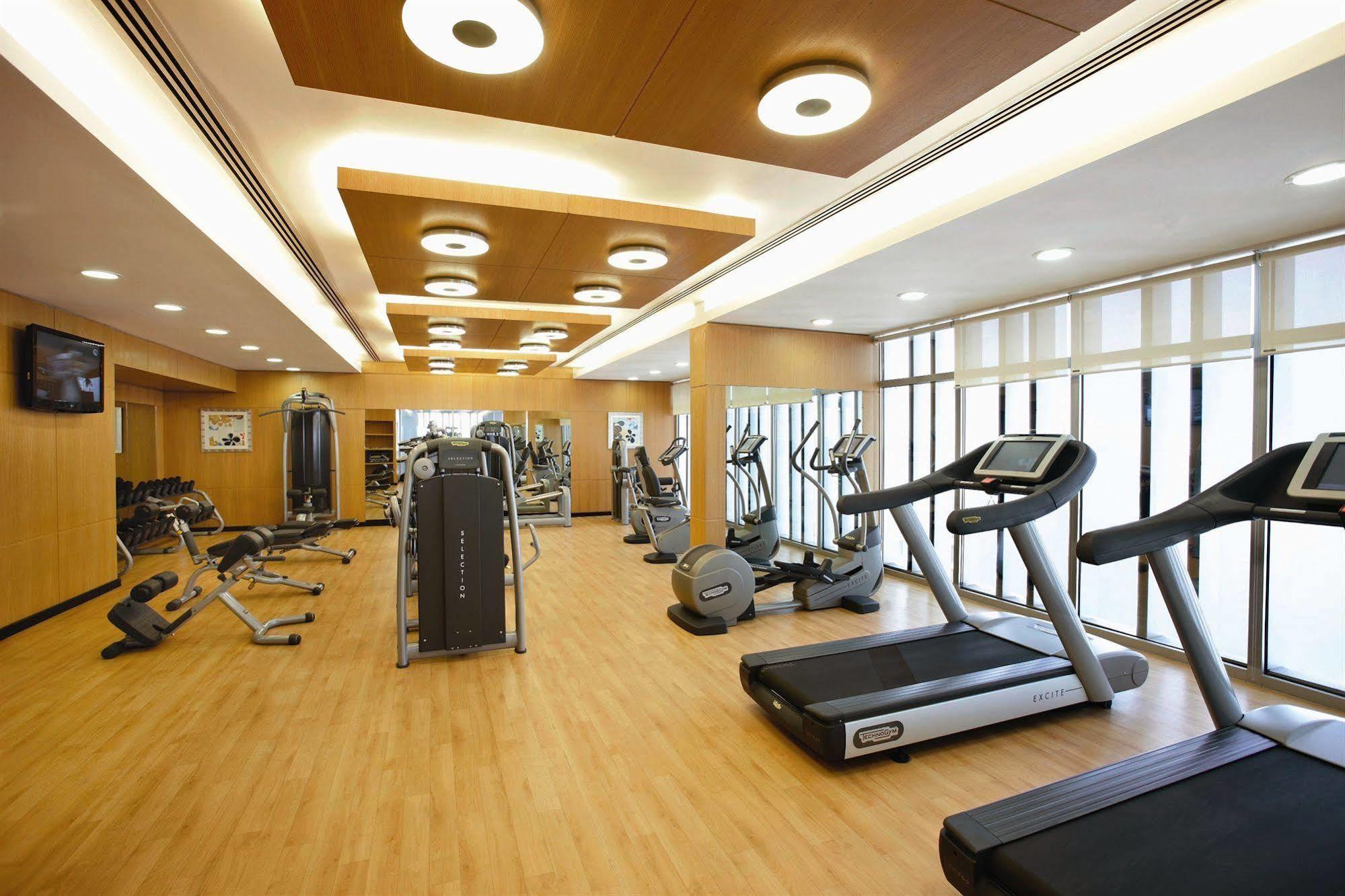 Hala Arjaan By Rotana, Deluxe Hotel Apartments Абу-Даби Удобства фото